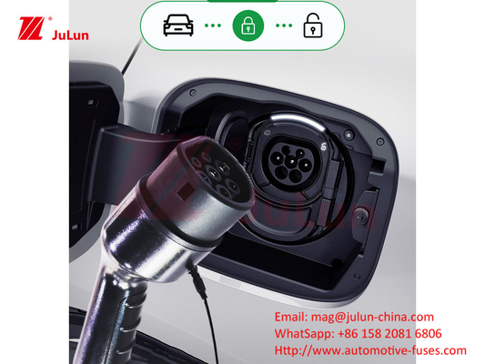Nowy pistolet do ładowania energii Europejski standardowy pistolet do ładowania typu 2 Ładowarka EV 7KW Przenośna ładowarka pokładowa