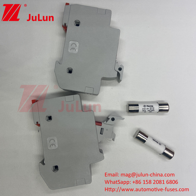 Słońce PV Ceramic bezpiecznik posiadacz z przełomowym 1000VAC/DC 300A Ceramic Fast-Acting bezpiecznik dla fotonapalne Ch