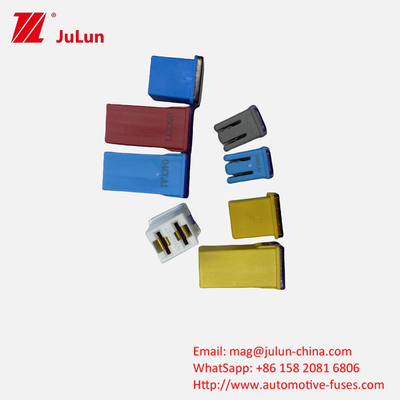 Littel Automobile Square Fuse 32V 58V Cigarette Lighter 495 Fuse Box 20A30A40A50A60A Importowane