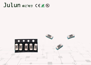 Ultraszybkie bezpieczniki elektroniczne do układów elektronicznych Micro Insurance 249-2410 Series Chip