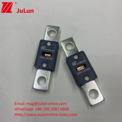 51mm Odległość otworu Automotive EV320*-5X 225A 70VDC bezpieczniki 68*19*10mm 6KA Pojemność przełomowa dla pojazdów wydajnych