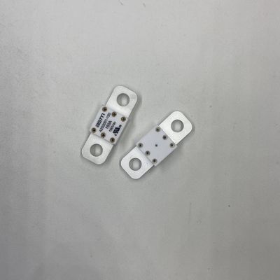 150A 150VDC Konwersja mocy Ceramiczne bezpieczniki samochodowe Wysoka zdolność rozbicia 16KA 20KA z zalecanym napięciem obrotowym 11-13N·m dla M8