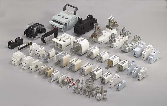 RS15 GG32A 500VDC 100KA Ceramiczne bezpieczniki samochodowe 10*38mm Uchwyt IEV60269