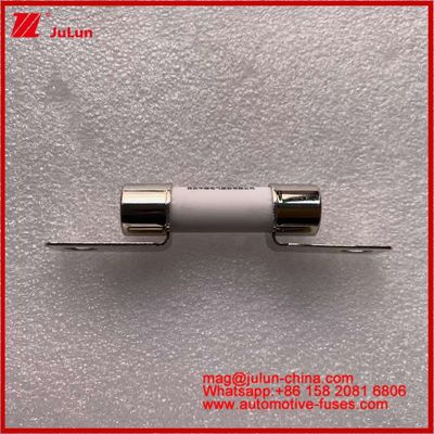 EV315-L 3EB 50A HS 10*38mm Ciężarówka Elektryczny Światło Bolt Instalacja 500VDC Tubularny bezpiecznik z zgodnością JASO D622