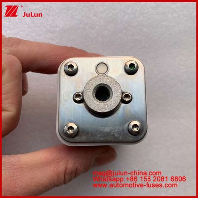 RSZ307-01 Kwadrat Ceramic J4P-N 315A 750VDC 50KA Ładowarki Przędzia samochodowe Sprzęt Bolt Typ połączenia