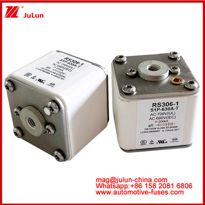 RS306-1 S1P-630A-T AC700 ((UL) Ar AC690V ((IEC) 200KV Kwadratowy karemiczny bezpiecznik EV lub HEV Elektryczne pojazdy trakcyjne