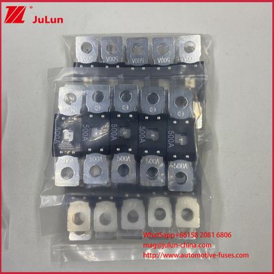 Wysokowydajny bezpiecznik Mega 100A 200A Mały 10A Auto Amg Bolt-On Samochodowy M Bezpieczniki Trwały Miedziany Bezpiecznik Mega Uchwyt Bezpiecznika Mega