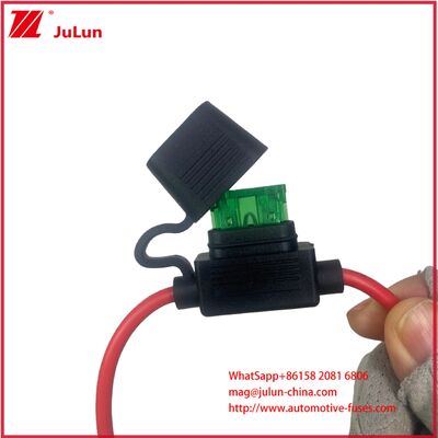 Mini Blade Fuse Cutout Fuse Holder 30A 32V Wire Harness Fuse Holder Rating Voltage Zaprojektowany w celu zapewnienia bezpiecznej i bezpiecznej ochrony bezpieczników w obwodach elektrycznych