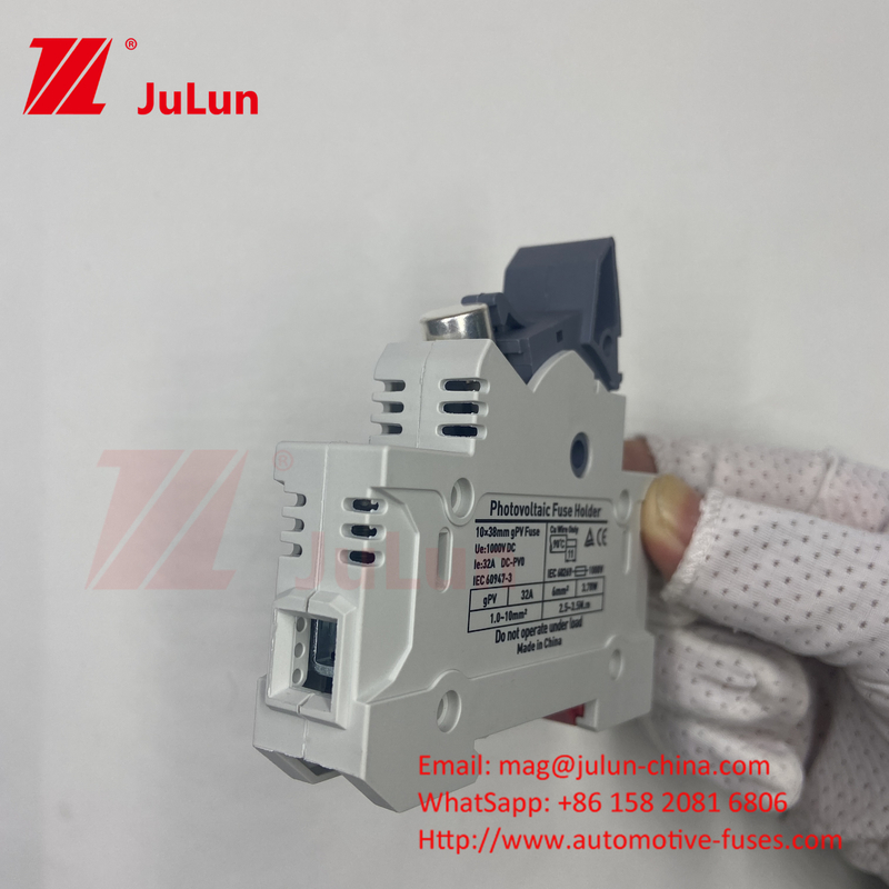 Chroniący certyfikowany DIN Rail Solar Fuse Holder dla paneli słonecznych RT18 AC Fuses Fast Blow Ceramic 22x58