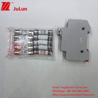 10A-63A bezpiecznik fotowoltaiczny do instalacji fotowoltaicznej 32A 10X38mm 1000V DC Din Rail Fuse Holder z światłem dla systemu słonecznego