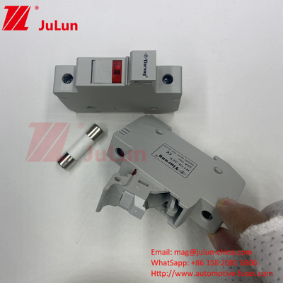 Zestaw uchwytów do bezpieczników słonecznych Pv Silver Solar Fuse / Din Rail Solar Fuse Range For Photovoltaic Bus Box