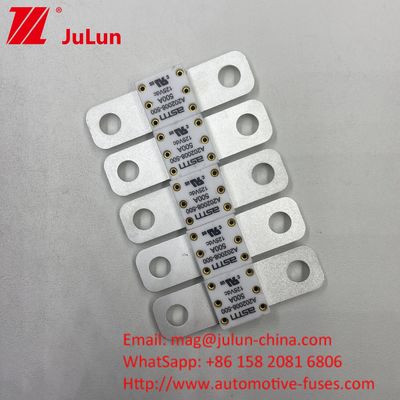 68*17.7*12mm A202008 350A 125VDC EV FUSE Wysoka zdolność rozbicia poniżej 125Vdc Do optymalizacji wydajności pojazdów elektrycznych