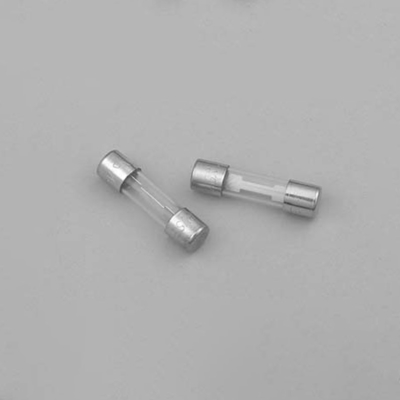 Szybki bezpiecznik szklany UL CSA 6,3 x 25,4 mm do płytki elektronicznej